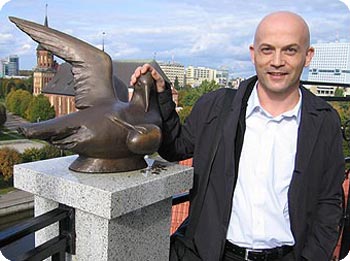 Mann auf Turm in Kaliningrad